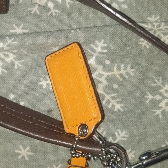 Authentic Coach purse - Picture 3 of 5